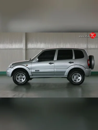 Обтекатель порогов Апал Chevrolet Niva 2123 дорестайлинг (2002-2008)