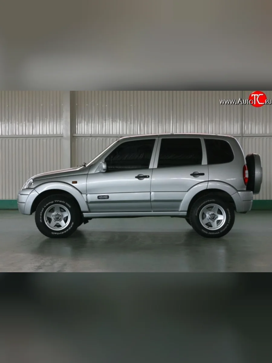 Обтекатель порогов Апал Chevrolet Niva 2123 дорестайлинг (2002-2008) (Неокрашенные)  в Керчи Республика Крым
