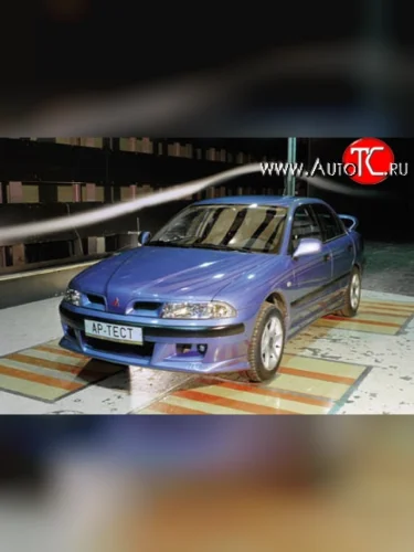Решётка радиатора GT Dynamics (с литыми ресничками) Mitsubishi Carisma (1999-2004)
