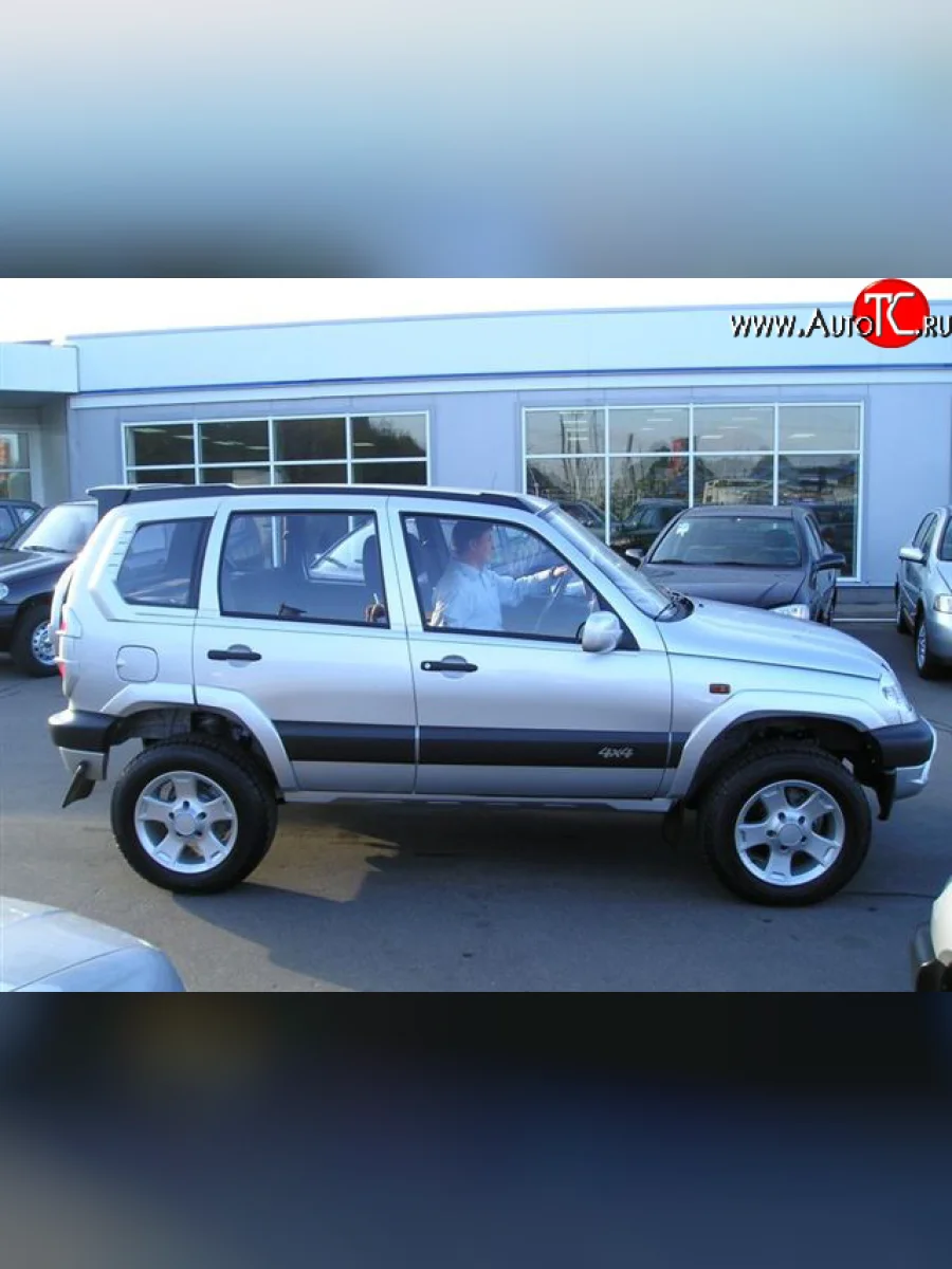 Комплект накладок под окна Трофи Chevrolet Niva 2123 дорестайлинг (2002-2008) (Неокрашенные)  в Самаре Самарской области