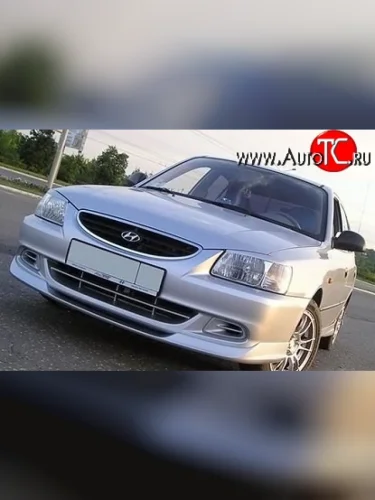 Накладка Street на передний бампер автомобиля Hyundai Accent 2 LC седан дорестайлинг (ТагАЗ) (1999-2012)