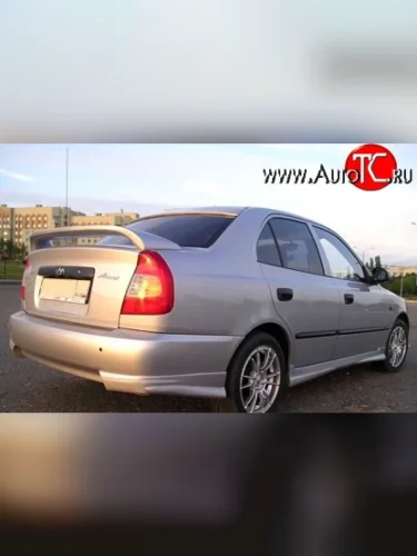 Накладки Street на задний бампер автомобиля Hyundai Accent 2 LC седан дорестайлинг (ТагАЗ) (1999-2012)
