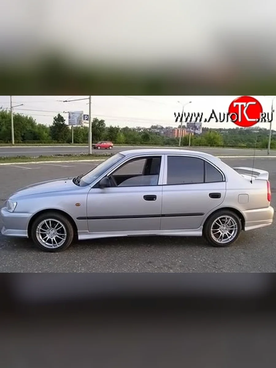 Пороги накладки Street Hyundai Accent 2 LC седан дорестайлинг (ТагАЗ) (1999-2012) (Неокрашенные)  в Самаре Самарской области