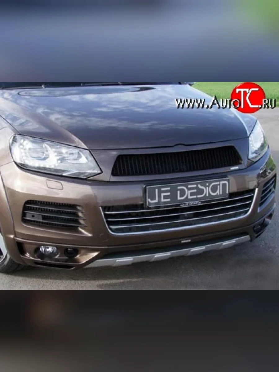 Решётка радиатора Je Design 7P Volkswagen Touareg 2 NF дорестайлинг (2010-2014) (Неокрашенная)  в Перми Пермском крае