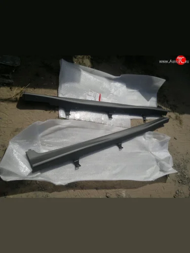 Правый порог Оригинал Honda Civic FK,FN хэтчбэк 5 дв. дорестайлинг (2005-2008)