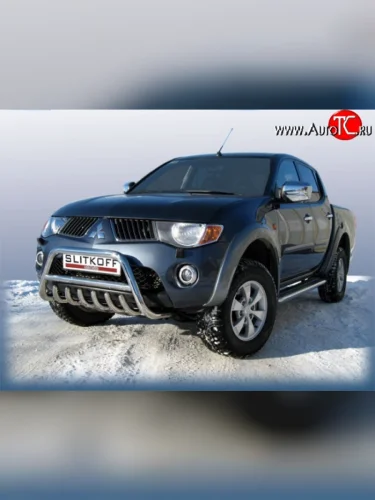 Усиленная низкая защита переднего бампера с защитой картера из трубы диаметром 57 мм Slitkoff (Нержавейка) Mitsubishi L200  4 (2006-2014)  дорестайлинг