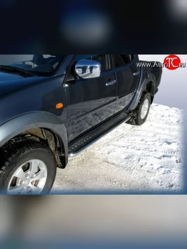 Широкая защита порогов с трубой диаметром 57 мм Slitkoff Mitsubishi L200 ( 4,  5 KK,KL) (2006-2022)  дорестайлинг, рестайлинг