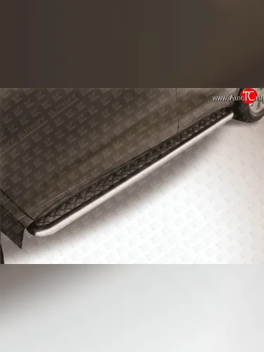 Широкая защита порогов с трубой диаметром 57 мм Slitkoff Toyota Highlander  XU50 (2013-2017) дорестайлинг