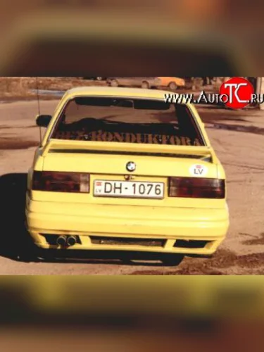 Задний бампер Rieger на BMW 3 серия E30 седан (1982-1991)