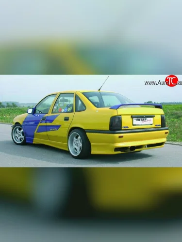 Накладка заднего бампера Rieger Opel Vectra A седан рестайлинг (1992-1995)