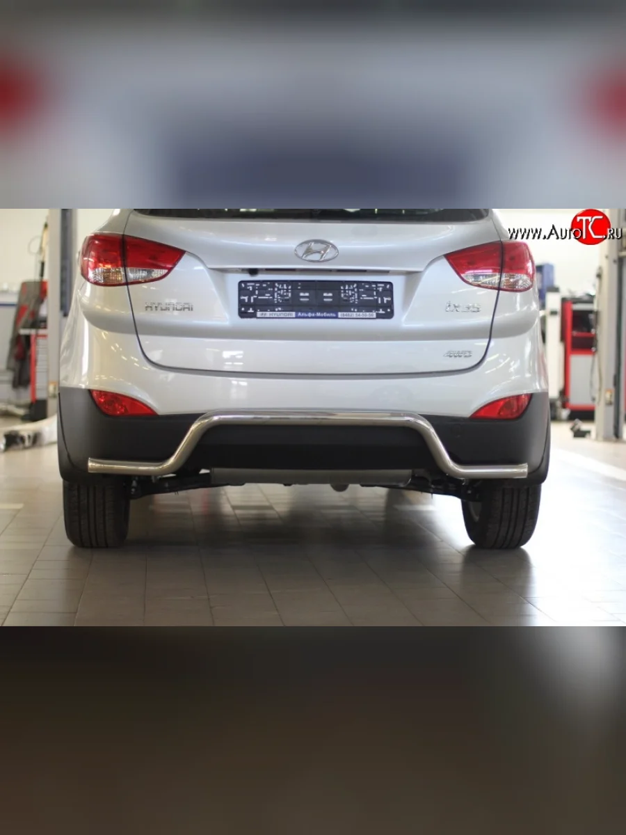 Защита заднего бампера из трубы диаметром 51 мм Petroil Tuning Hyundai IX35 LM дорестайлинг (2009-2013) (Нержавеющая полированная сталь)  с доставкой в г. Керчь