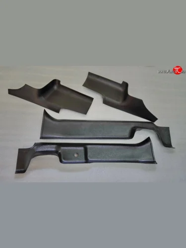 Накладки Kart RS на ковролин порожка сало (рестайлинг) Renault Duster HS рестайлинг (2015-2021)