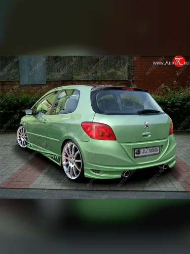 Задний бампер EVO Peugeot 307  хэтчбэк 3 дв. (2001-2005) дорестайлинг