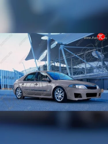 Передний бампер Rieger Renault Laguna 2 X74 лифтбэк дорестайлинг (2000-2005)