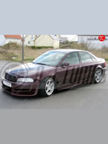 Передний бампер D.J.1 Audi A4 B5 8D5 универсал дорестайлинг (1994-1997)