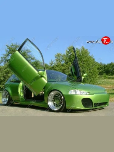 Передний бампер R1 Honda Civic EG седан (1992-1995)