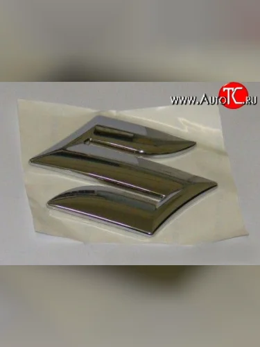 Передняя эмблема  Suzuki SX4 JYB, JYA хэтчбэк дорестайлинг (2013-2016)