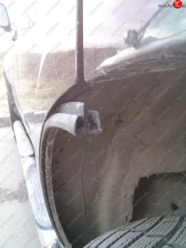 Уплотнитель между задней дверью и аркой колеса Оригинал Nissan Pathfinder R51 рестайлинг (2009-2014)