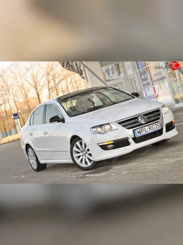 Накладка на передний бампер R-Line Volkswagen Passat B6 седан (2005-2011)