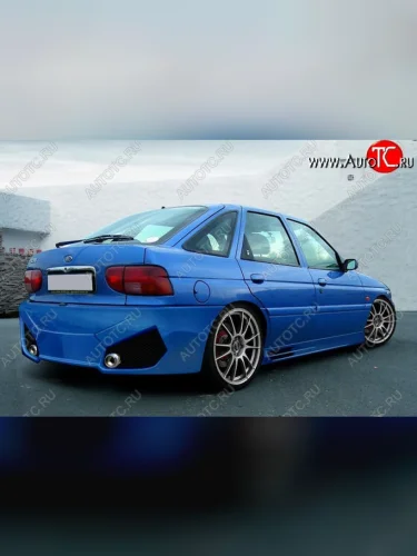 Задний бампер Golardo Ford Escort ANL 1-ый рестайлинг универсал (1992-1994)