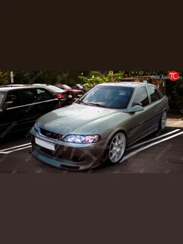 Передний бампер R1 Opel Vectra B седан дорестайлинг (1995-1999)