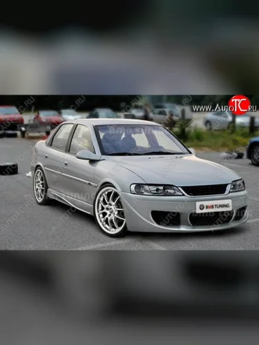 Передний бампер ВМВ Opel Vectra B седан дорестайлинг (1995-1999)