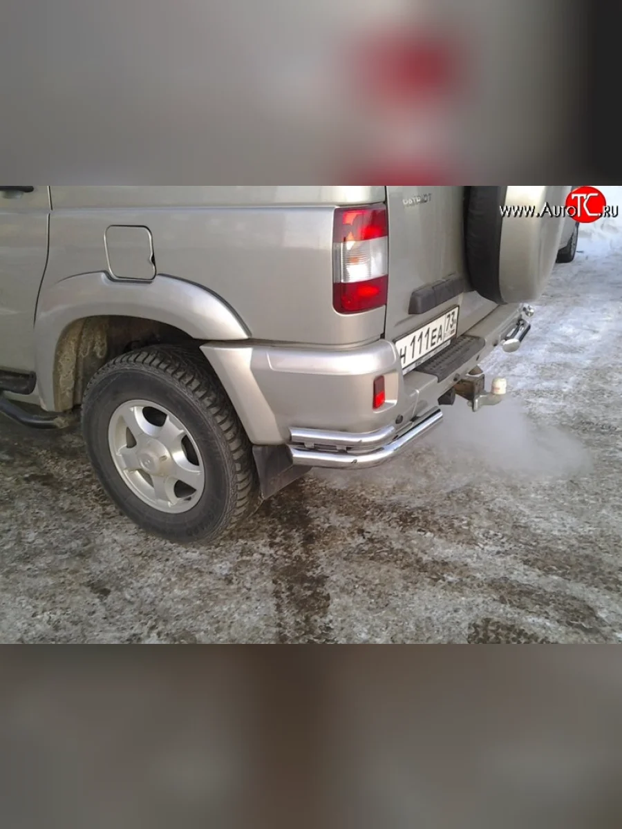 Защита заднего бампера (двойные углы d63.5 и 42 мм) Металл Дизайн  Уаз Патриот (2005-2013) 3163 5 дв. (Сталь с покрытием, цвет серебристый)  с доставкой в г. Керчь