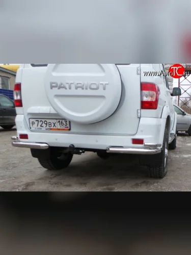 Защита заднего бампера (двойные углы d63.5 и 42 мм) Металл Дизайн Уаз Патриот ( 3163 5-дв.,  3163 5 дв.) (2014-2025) 1-ый рестайлинг, 2-ой рестайлинг