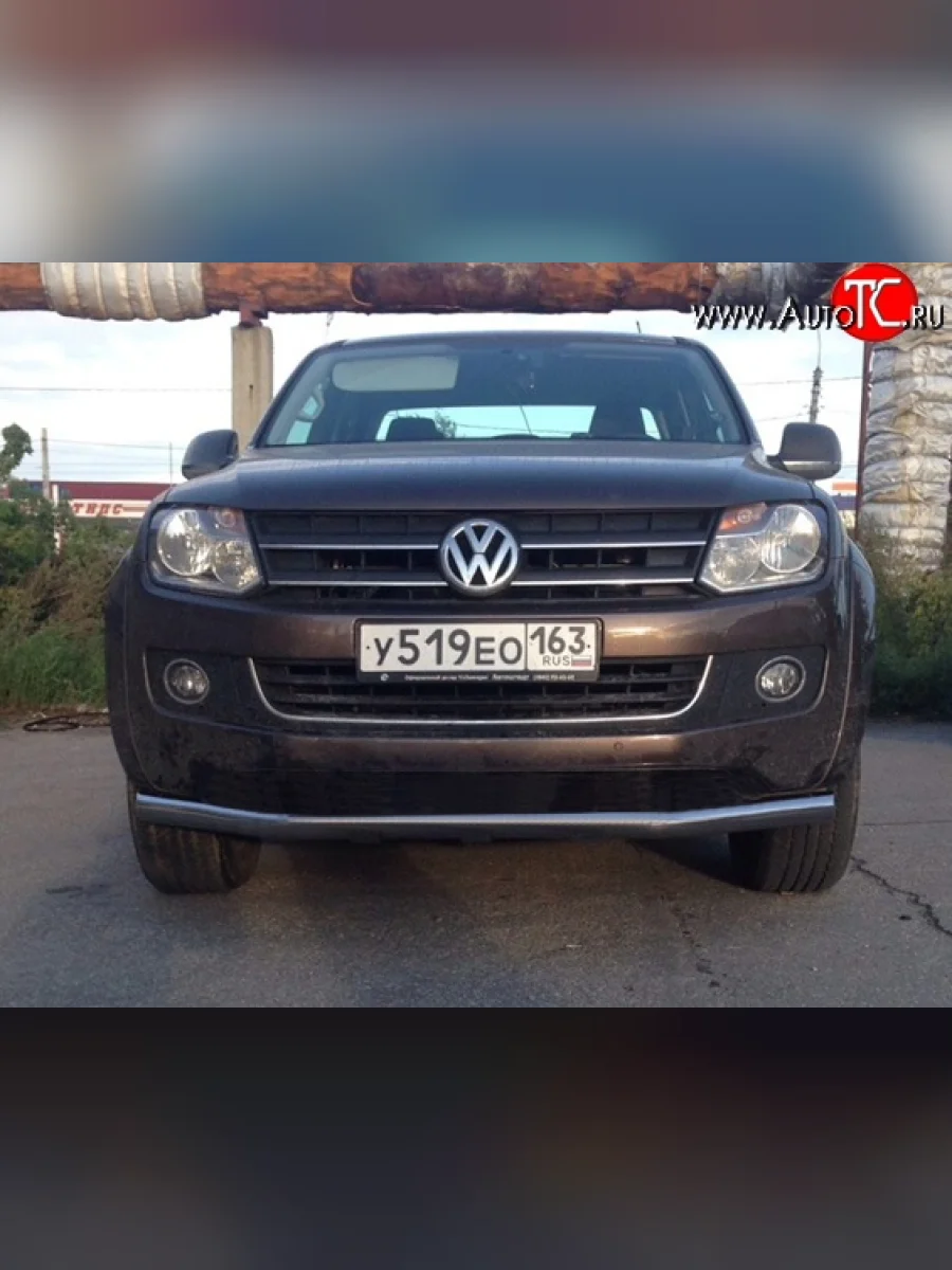 Защита переднего бампера d75x42 мм Металл Дизайн Volkswagen Amarok дорестайлинг (2009-2016) (полированная нержавейка)  в Самаре Самарской области