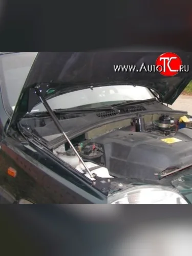 Упор капота Sport Chevrolet Niva 2123 рестайлинг (2009-2020)