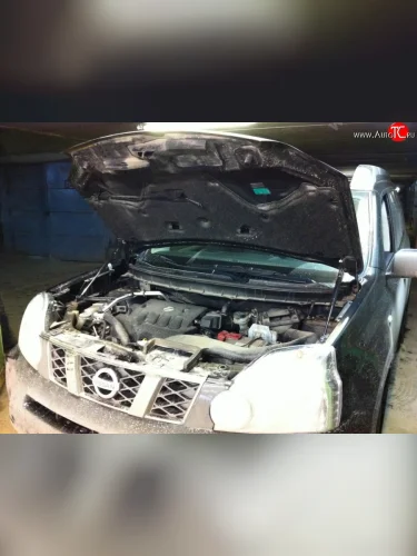 Упор капота Sport Nissan X-trail  2 T31 (2007-2011) дорестайлинг