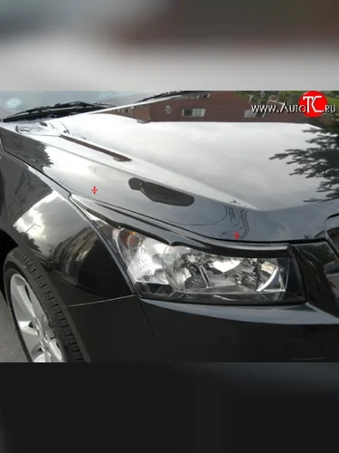 Реснички M-VRS на фары Chevrolet Cruze J305 хэтчбек дорестайлинг (2009-2012)