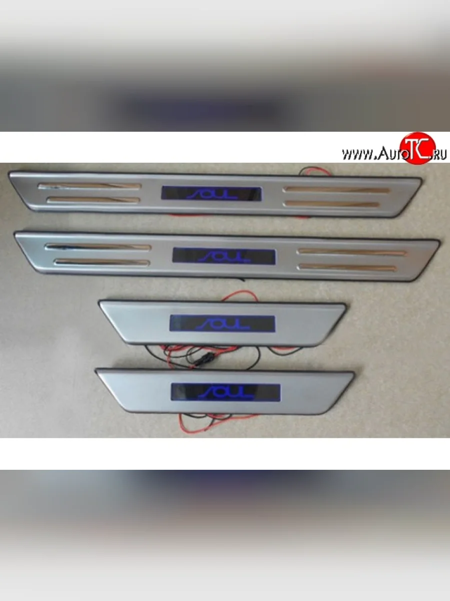 Накладки с подсветкой на порожки автомобиля M-VRS KIA Soul AM рестайлинг (2011-2014)  в Перми Пермском крае
