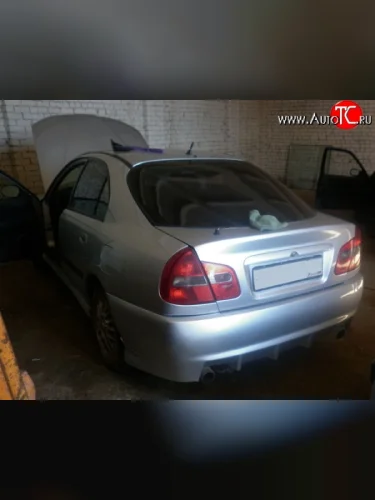 Задний бампер M-VRS Mitsubishi Carisma (1999-2004)