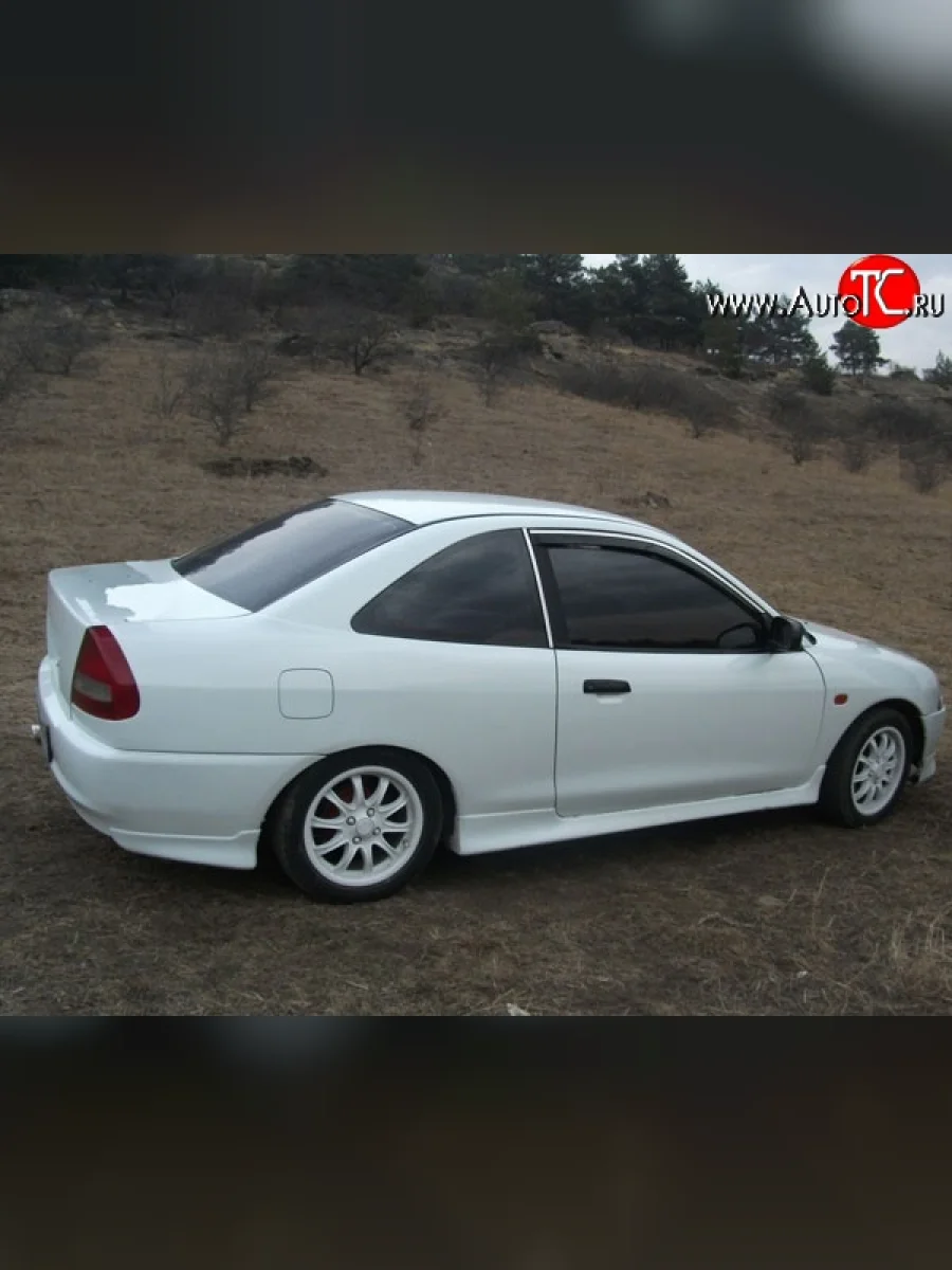 Комплект универсальных накладок M-VRS на задний бампер автомобиля Mitsubishi Lancer Evolution 9 CT9A седан (2005-2008) с доставкой в г. Кемерово