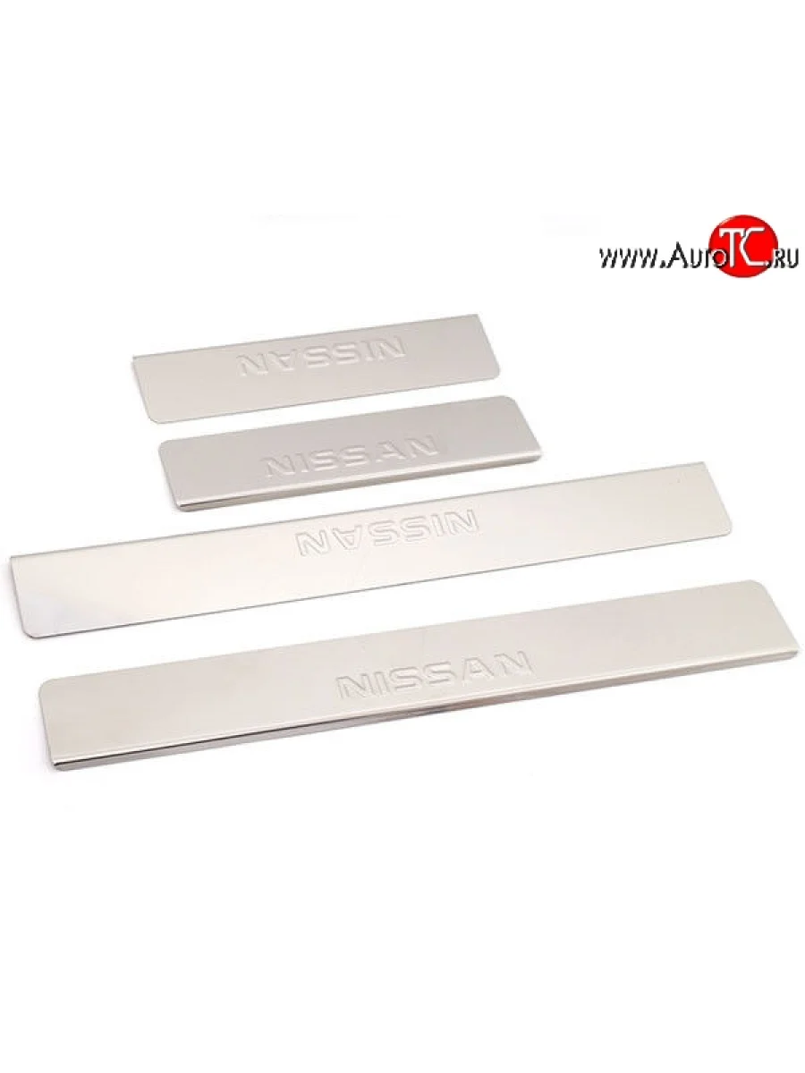 Накладки на порожки автомобиля M-VRS (нанесение надписи методом штамповки) Nissan X-trail 2 T31 рестайлинг (2010-2015)  в Перми Пермском крае