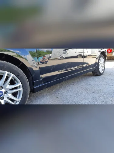 Пороги накладки Classic Sport Ford Focus  2 (2004-2011)  седан дорестайлинг, универсал дорестайлинг, хэтчбэк 5 дв. дорестайлинг, седан рестайлинг, универсал рестайлинг, хэтчбэк 5 дв. рестайлинг