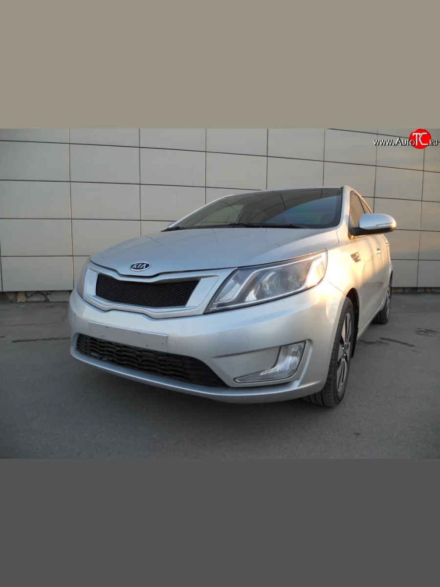 Решётка радиатора Pandora  KIA Rio (2011-2015) 3 QB (Неокрашенная)  с доставкой в г. Керчь