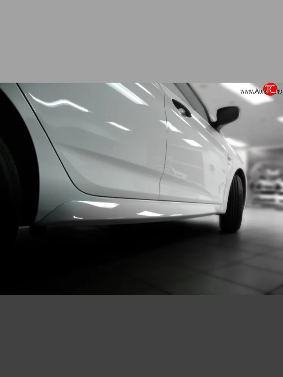 Комплект накладок Sport на пороги автомобиля Hyundai Solaris RBr седан рестайлинг (2014-2017) (Неокрашенные)  в Самаре Самарской области