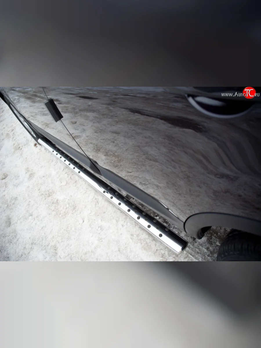 Защита порогов Russtal из овальной трубы с проступью Nissan Qashqai 1 J10 рестайлинг (2010-2013)  в Самаре Самарской области