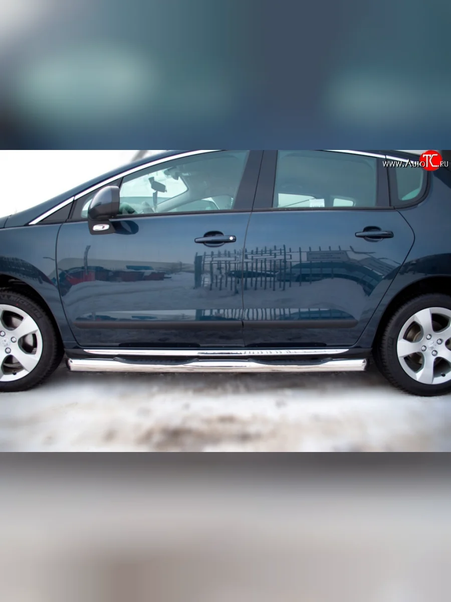 Защита порогов Russtal из трубы d76 мм с пластиковыми вставками для ног Peugeot 3008 рестайлинг (2013-2017) (Защита порогов с со скосами на торцах (вариант 1))  в Керчи Республика Крым