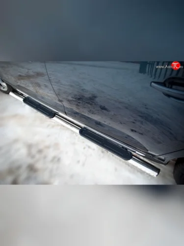 Защита порогов Russtal из овальной трубы с пластиковыми накладками для ног Peugeot 3008 рестайлинг (2013-2017)