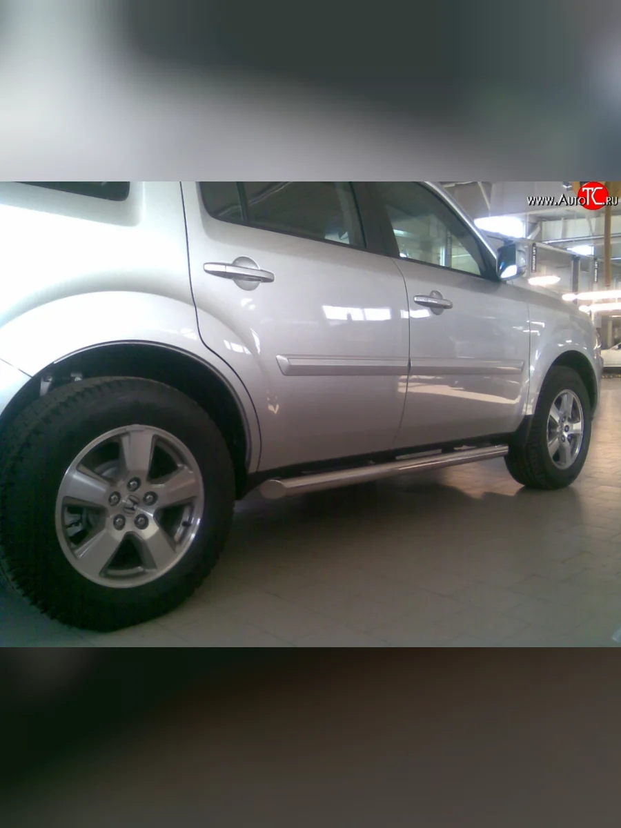 Защита порогов Russtal из круглой трубы диаметром 63 мм Honda Pilot YF4 дорестайлинг (2008-2011) (Защита порогов с со скосами на торцах (вариант 1))  в Керчи Республика Крым