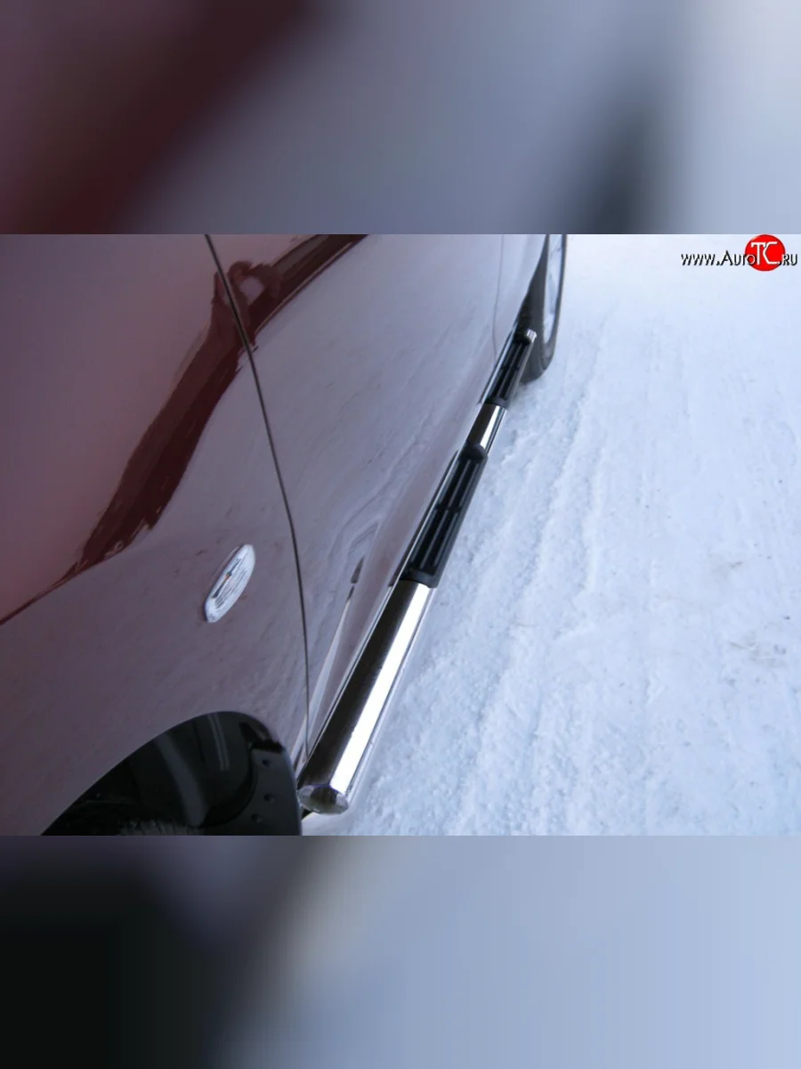 Защита порогов Russtal из овальной трубы с пластиковыми накладками для ног Nissan Murano 2 Z51 дорестайлинг (2008-2011)  в Самаре Самарской области