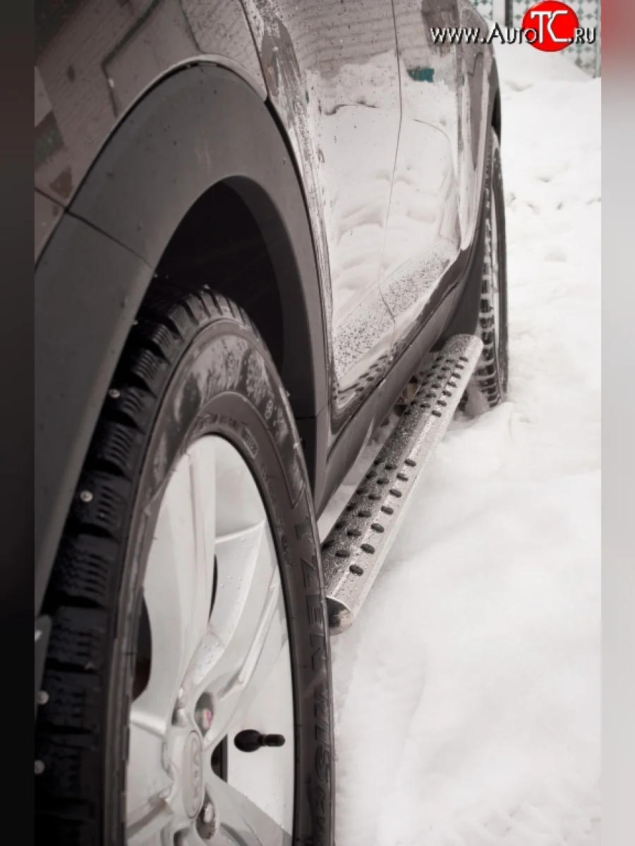 Защита порогов Russtal из овальной трубы с проступью Nissan X-trail 2 T31 дорестайлинг (2007-2011)  в Керчи Республика Крым