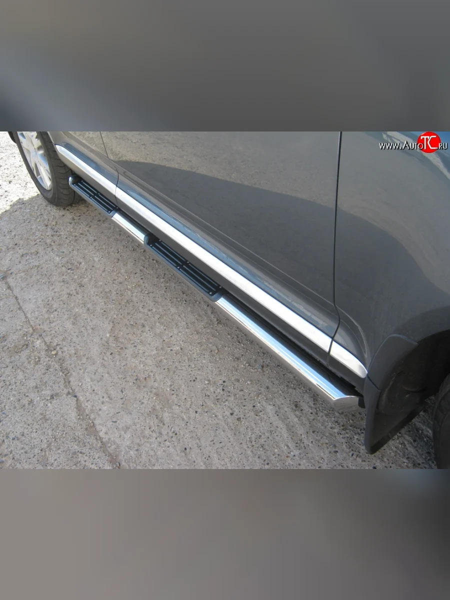 Защита порогов SLITKOFF из трубы d76 мм с пластиковыми вставками для ног  Volkswagen Touareg (2010-2014) 2 NF (Защита порогов с со скосами на торцах (вариант 1))  в Самаре Самарской области