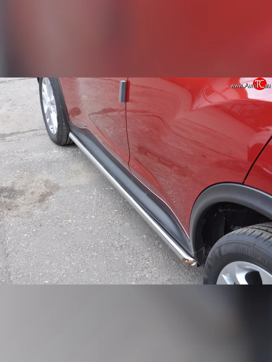 Защита порогов Russtal из круглой трубы диаметром 42 мм (4x2) Nissan Juke 1 YF15 дорестайлинг (2010-2014) (Защита порогов с со скосами на торцах (вариант 1))  в Воронеже Воронежской области
