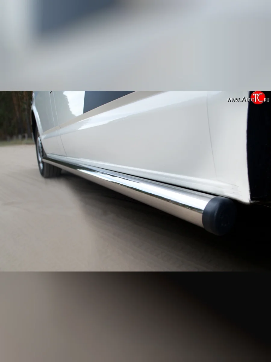 Правая защита порога SLITKOFF из круглой трубы диаметром 63 мм с заглушкой Volkswagen Transporter T5 дорестайлинг (2003-2009)  в Самаре Самарской области