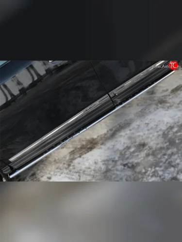 Защита порогов с круглыми вставками для ног из овальной трубы диаметром 75x42 мм Russtal Nissan Pathfinder R52 дорестайлинг (2012-2017)