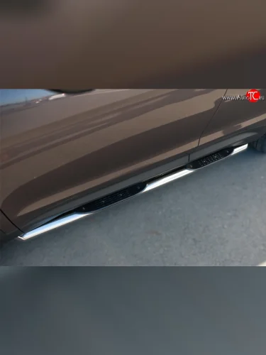 Защита порогов с пластиковыми вставками для ног из круглой трубы диаметром 76 мм Russtal Hyundai Grand Santa Fe  1 DM (2013-2016) дорестайлинг